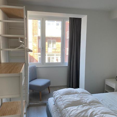 Ruim En Lichtrijk Appartement Op 100M Van Zee Te Koksijde Dış mekan fotoğraf