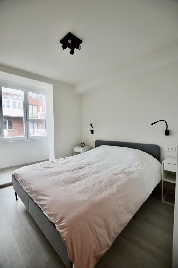 Ruim En Lichtrijk Appartement Op 100M Van Zee Te Koksijde Dış mekan fotoğraf